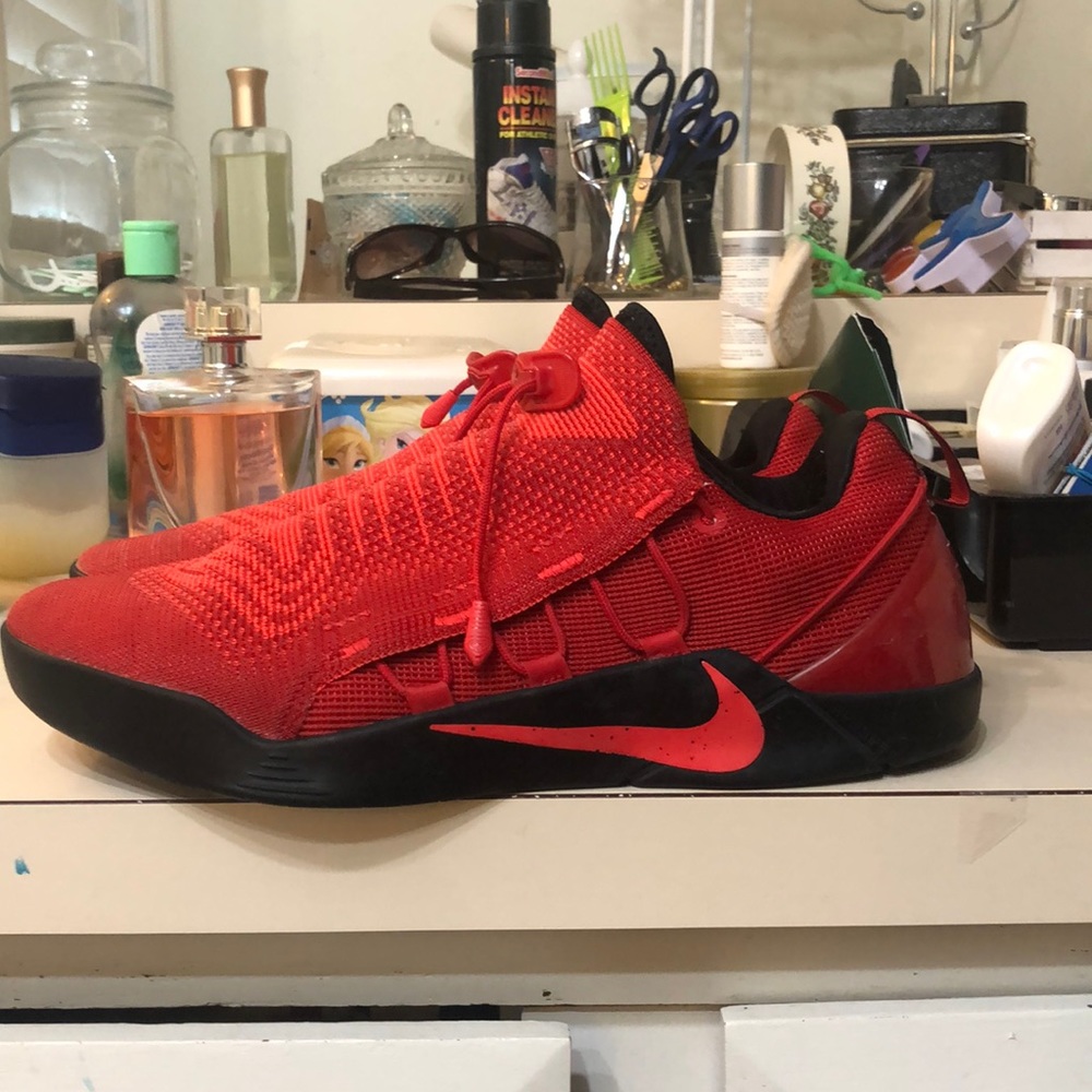 kobe ad nxt “university red”